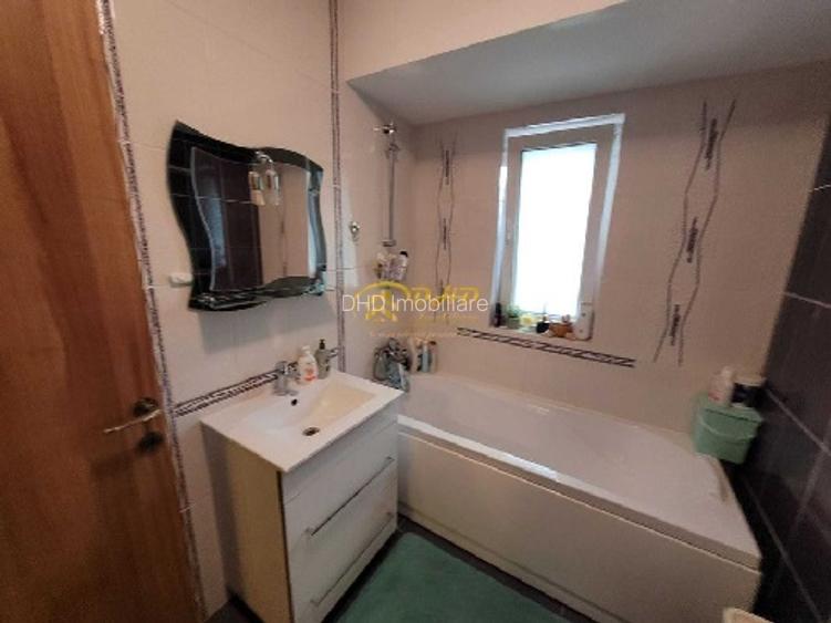 Apartament cu trei camere, zona Păcurari - 7