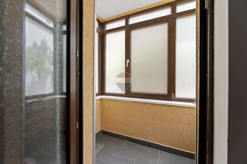 Apartament cu 3 camere si loc de parcare în zona Aurel Vlaicu