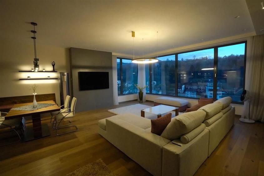 Apartament premium de 3 camere la vila zona Drumul Poienii