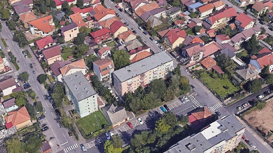 BRASOV, Cartier Florilor-Craiter, Cladire de birouri D+P+2E+M si teren 310
