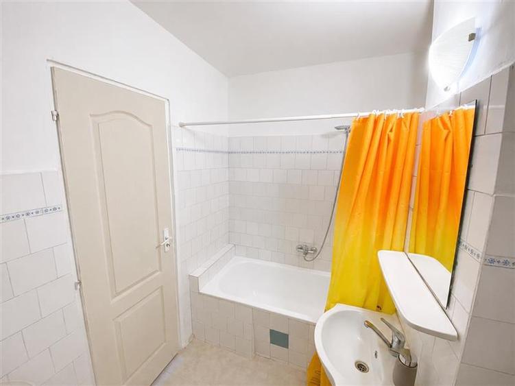 Apartament 2 camere decomandat Judetean, str. Zizinului