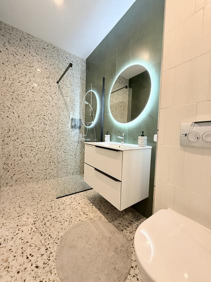 Apartament cu 2 camere de inchiriat cu vedere la mare- Axxis