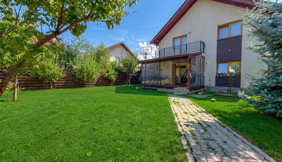 O casă completă cu suflet| 5 camere | Grădină matură, mansardă, beci și terasă |