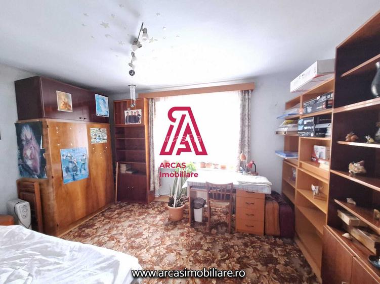 Casa de vanzare 7 camere, teren 1000 mp Sub Arini! - 23