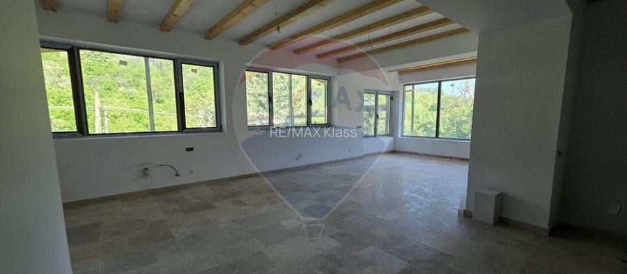 Lux Mediteranean si Intimitate pe 3400 mp Gura Vaii Valea Voievozilor - 8
