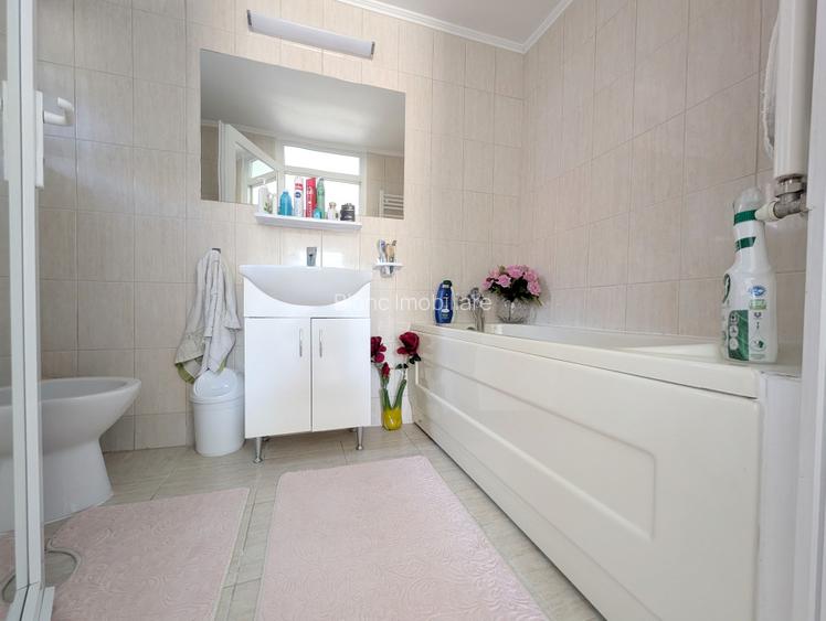 Raritate in zona Salca: Proprietate cu acces auto din 2 strazi paralele - 4