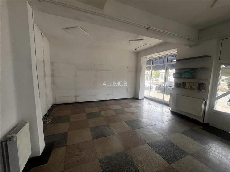 Spatiu comercial de 120 mp in Plopeni, zona cu vad . - 3