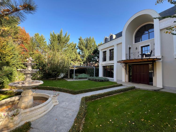 VILA DEOSEBITA / SPATII GENEROASE / CURTE PROPRIE - 58