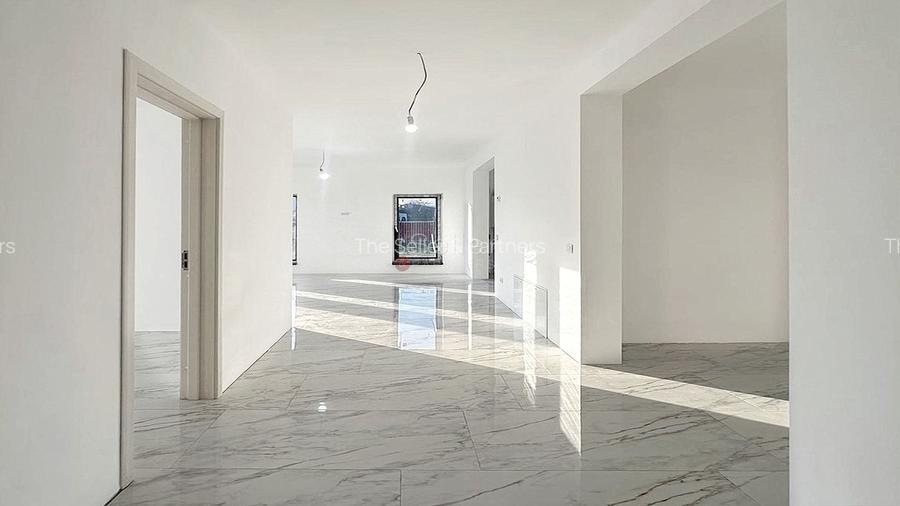 Curte Generoasa Compartimentare Practica - 2