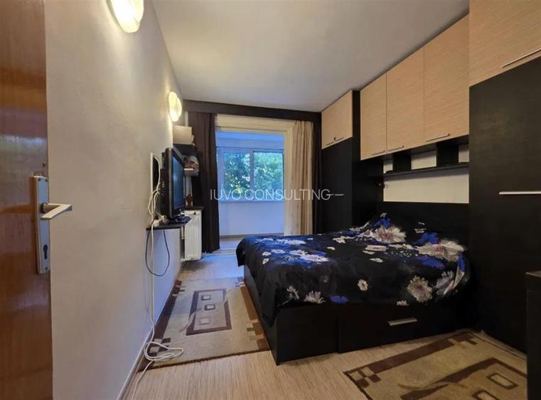 Vanzare Apartament 3 Camere Semidecomandat Berceni-Straduintei - 4