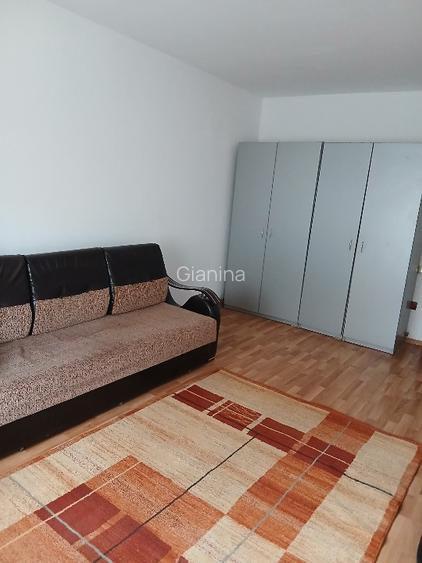 Persoana fizica vand apartament etaj 1 - 2