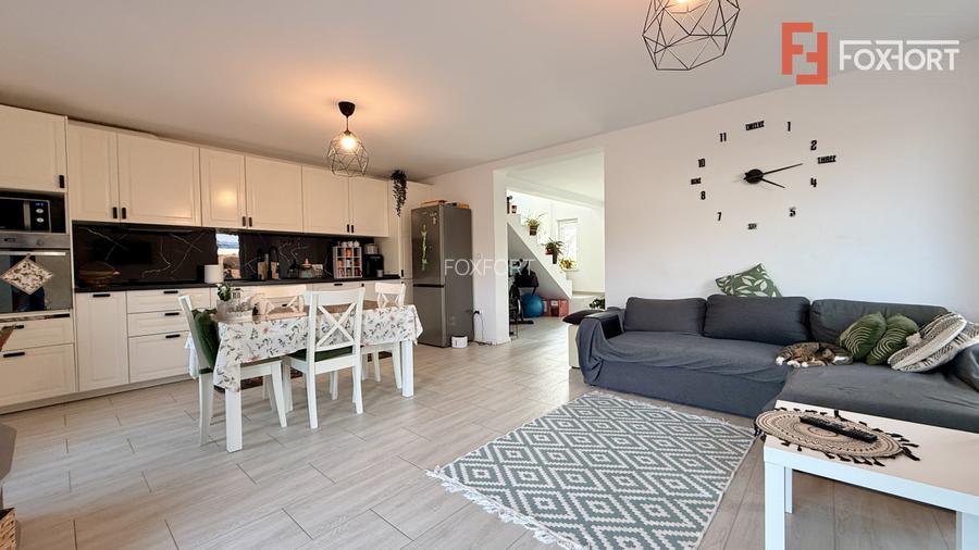 Duplex de vanzare in Sacalaz, 4 camere + 2 bai si toate utilitatile - 3