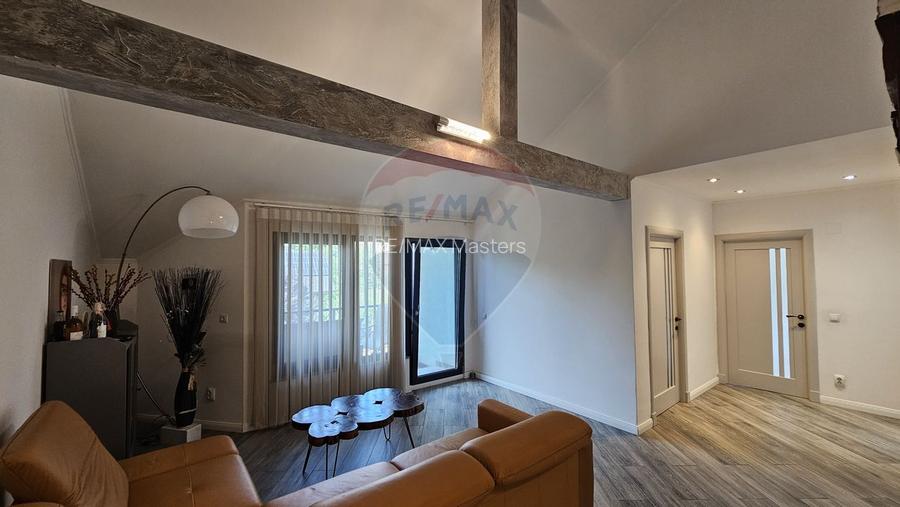 Casă / Vilă cu 7 camere si teren 1000 mp în zona Centrala-Suceava - 36