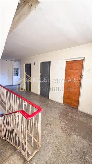 GARSONIERA FOARTE SPATIOASA 42MP - BLOC 1985 - LANGA UTCB TEI - 21