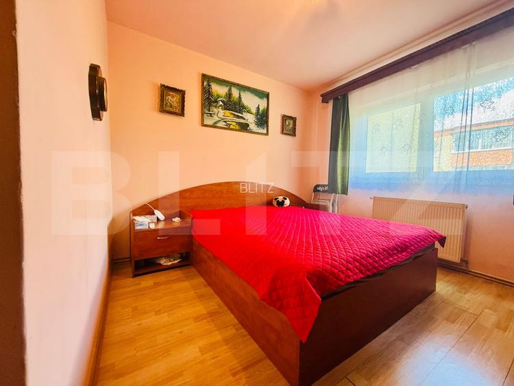 Apartament 4 camere Tractorul/ 2 bai/ 2 spatii de depozitare/etaj intermediar - 5