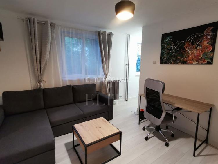 Apartament 3 camere în zona STRAZII LACRAMIOARELOR - 16