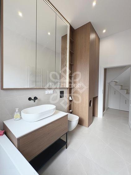 Apartament pe doua niveluri cu terasa, strada Vasile Alecsandri - 9