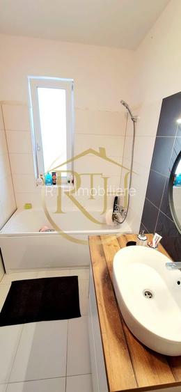 Oferim spre vanzare Casa tip Duplex, situata in Giroc in apropiere de DAF - 17