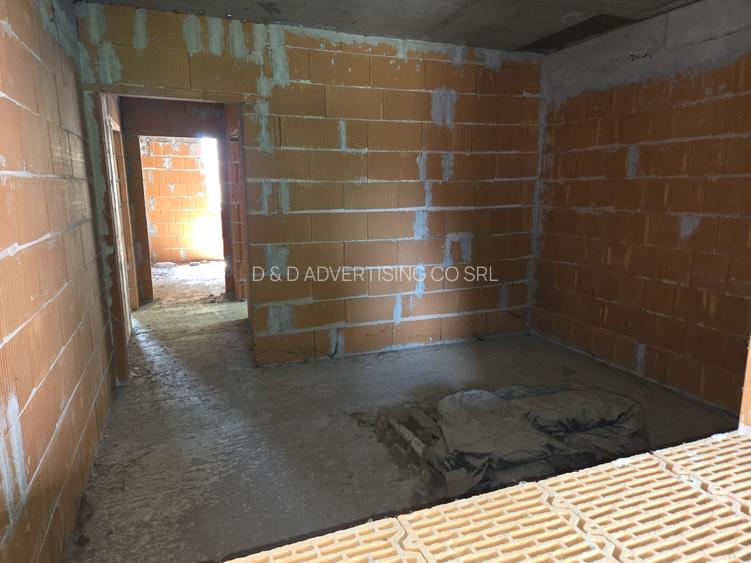 Calea Giulesti - Casa individuala P+2 - la rosu  - Caramida poroterm+ beton - 30
