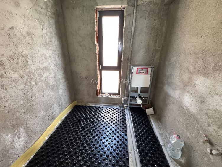 CASA INDIVIDUALA, STRADA ASFALTATA, TOATE UTILITATILE, COMISION 0% - 12