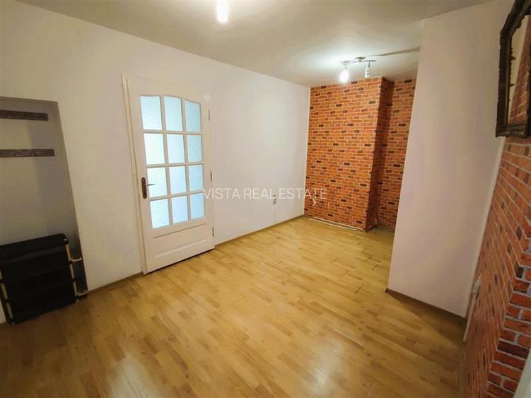 Spatiu Pretabil Servicii, Zona Castelului - 3