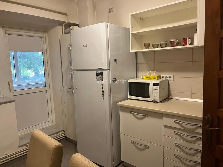 Inchiriez apartament cu 3 camere, zona Piata Centrala, Craiova 83 mp 2 bai 2 bal - 14