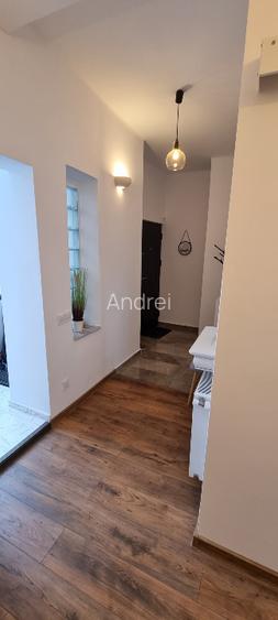 Ap. 2 camere, in Peninsula zona Cazino, termen lung. Renovat integral.  - 4