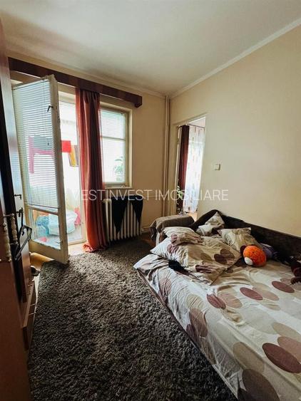 Apartament 2 camere semidecomandat Razboieni - 3