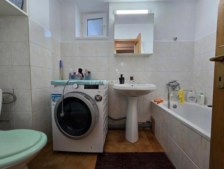 Etaj 2 Ap 2 Camere Decomandat 65mp zona Bulevard Poitiers - 9