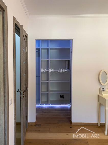 Apartament de lux cu 4 camere la mansardă - 12