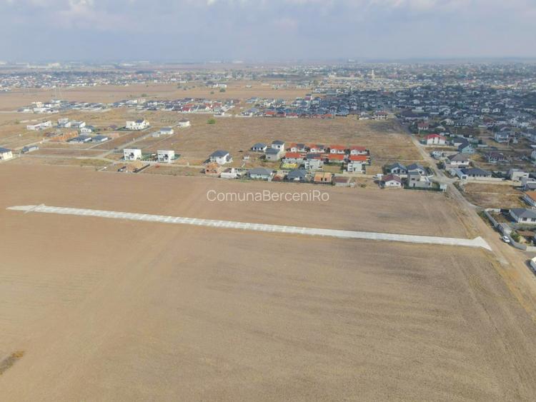 Loturi Intravilan In Rate Berceni | utilitati:curent,drum | #UG15 - 7