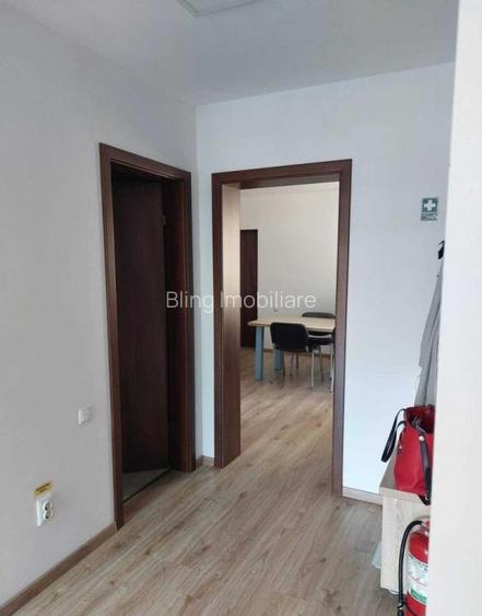  Spatiu 50mp pt. birou, comercial str.Corneliu Coposu. - 8