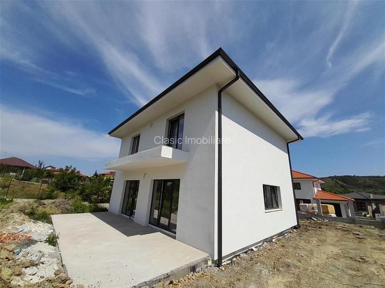 Vanzare casa individuala Chinteni zona Bisericilor Centru, aproximativ 7 Km Auch - 3