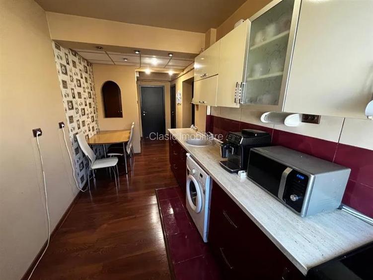 Vanzare apartament 3 camere decomandate modern in Grigorescu- zona Coloane - 3