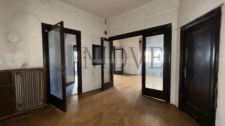 Un apartament plin de emoție in imobil istoric - 7