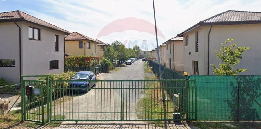 Vila 4 camere de vanzare Crevedia cartier privat 454mp teren - 2
