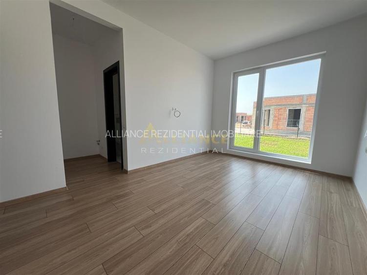 Casa Individuala - 3 camere -2 bai - 11