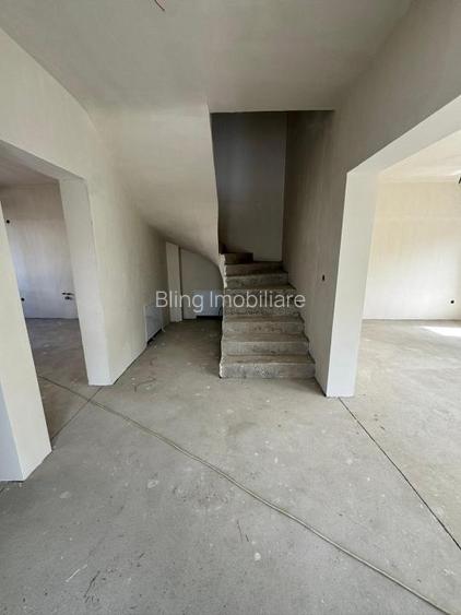 Triplex 112 mp utili, teren 180mp, ansamblu privat, Floresti - 7