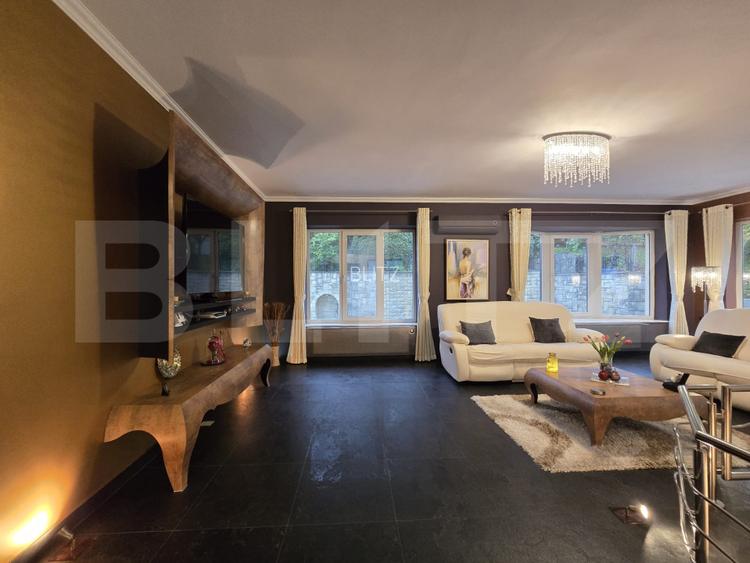 Vile  cu piscina exclusivista de vanzare in zona  Grand Hotel Italia - 6