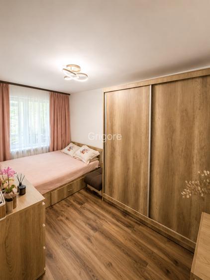 Vând apartament 3 camere,  - 6