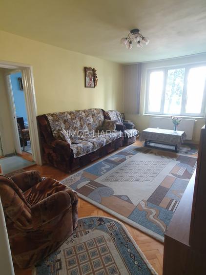 DE VANZARE AP 3 CAMERE CALEA BUCURESTI - 2