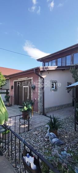 Vila superba 2012, P+1+M, 10+ camere, posibilitate business gradinita sau centru - 4