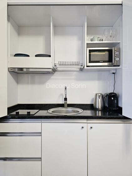 Studio cu priveliste catre ape in White Tower Mamaia - 9