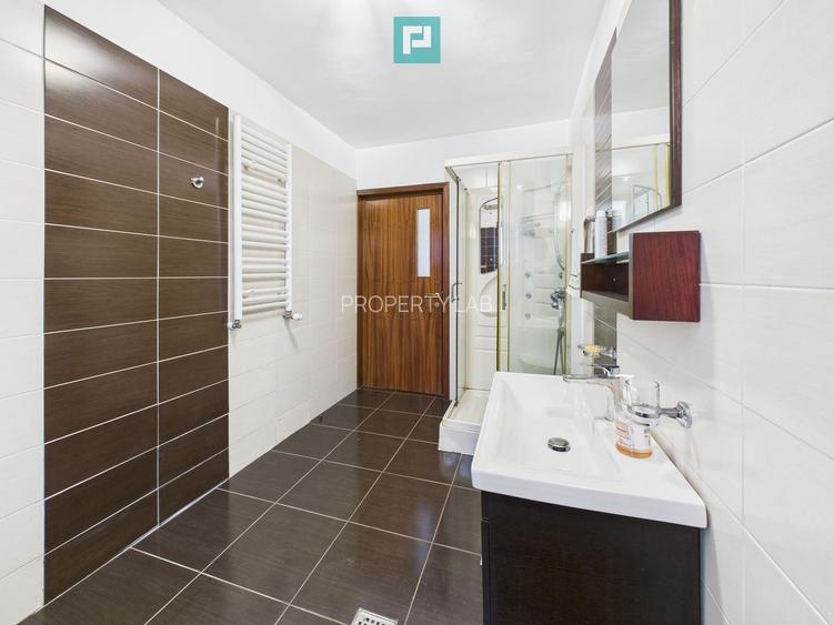 Casă spațioasă în Popești-Leordeni - 5