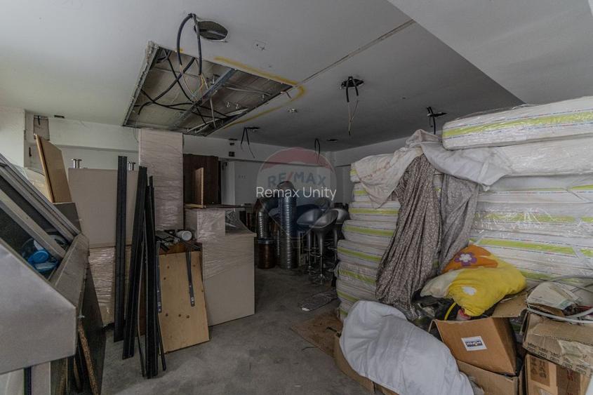 Cladire de 902 mp utili de vânzare, zona Grivitei - DN 13, COMISION 0 - 27