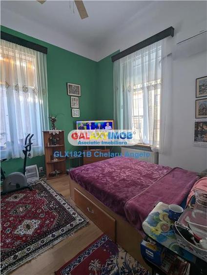 Armeneasca etaj vila 5 camere ,suprafata 200 mp, loc parcare - 18