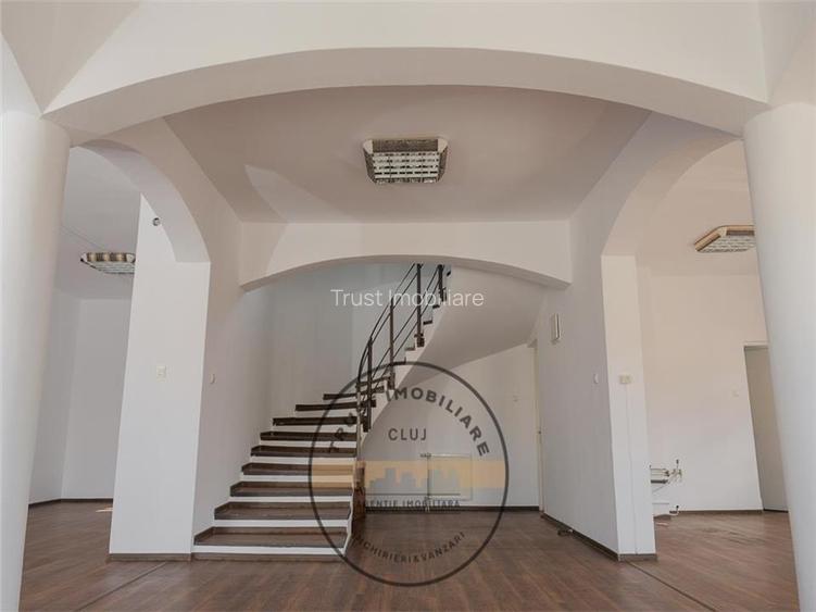 Cladire pretabil pentru Cazare Muncitori l  300 MP l  Parcari in curte - 16