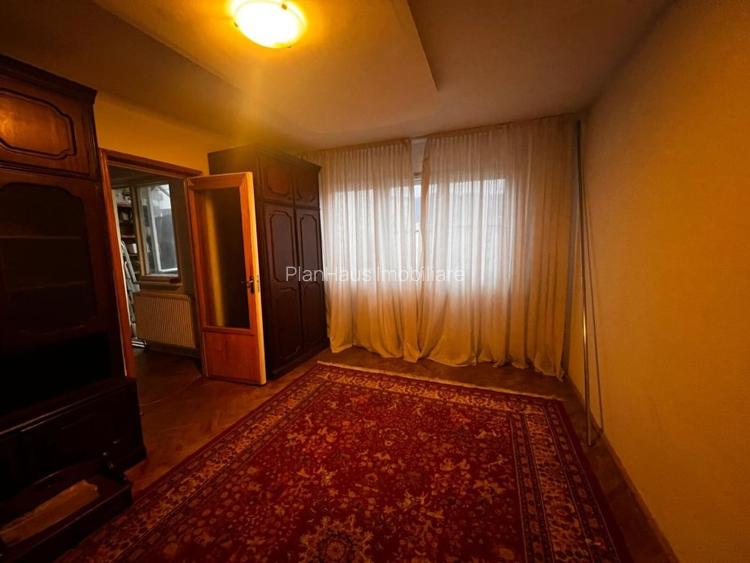 Apartament 3 camere,zona Spitalul Judetean Cuza Vodă - 2