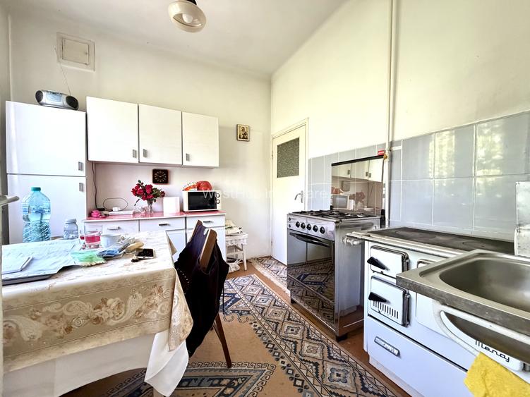 Casa in Timisoara, 3 camere, 70 mp utili, 332 mp teren - Zona Lunei - 10