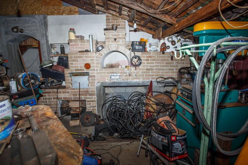 De vanzare|Casa cu teren si atelier de strungarie,Sat Soci,Borca,Neamt - 21